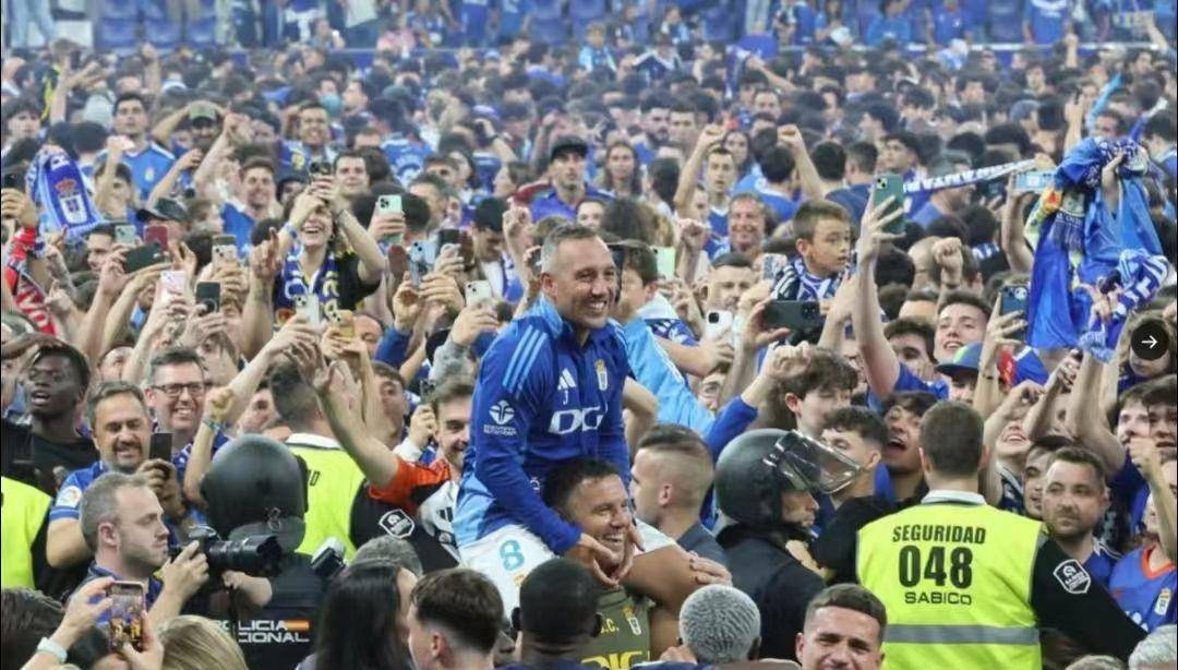 开云-集结日里尔备战欧冠，手感冰凉细节曝光，目标明确，赛程密集仍需轮换-开云